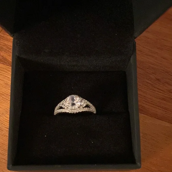 Charmed Aroma Rings - Picture 2 of 5